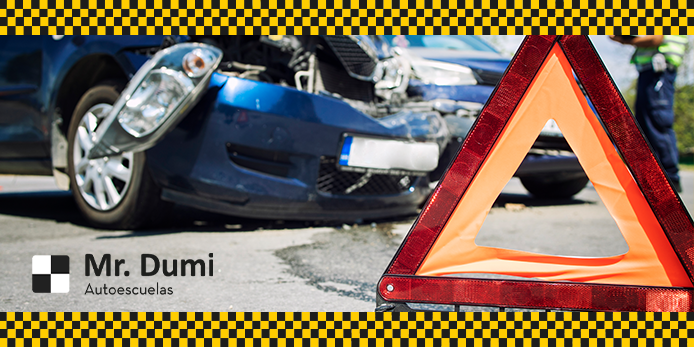 actuación tras accidente de tráfico - Autoescuelas Mr. Dumi