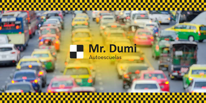 consejos para evitar atascos de tráfico con Autoescuelas Mr. Dumi